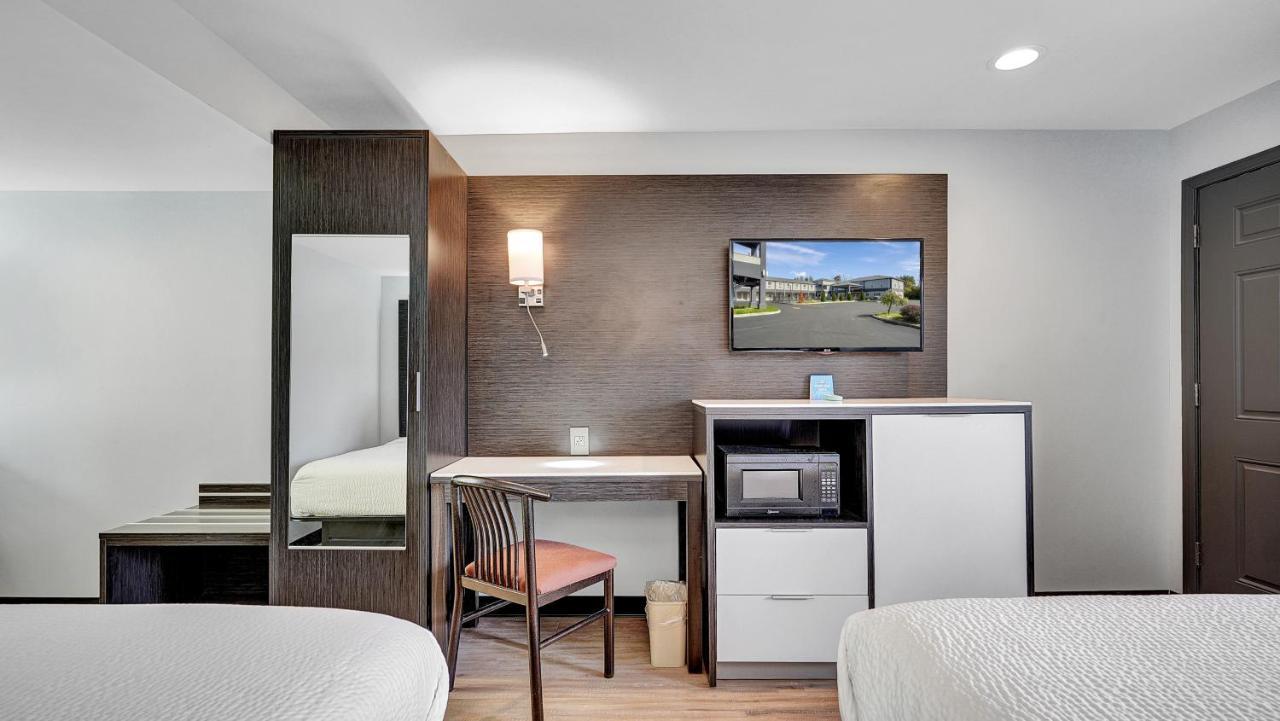 Days Inn & Suites By Wyndham Niagara Falls/Buffalo Exterior photo